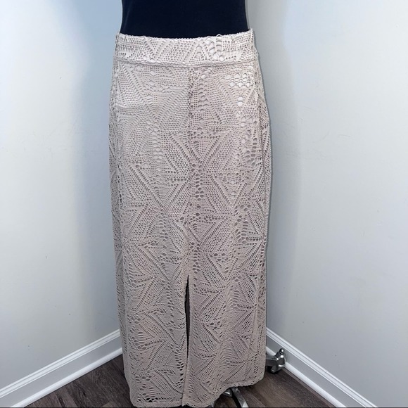 Chicos High Split Novelty Crochet Hayden Maxi Skirt Size 1 - Picture 1 of 10